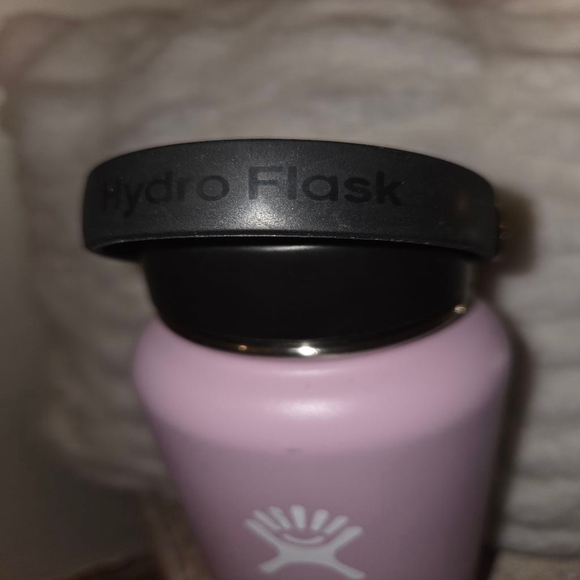 Hydro Flask 40 oz Lilac Purple Water Bottle with Black Handle One Size - Picture 5 of 10